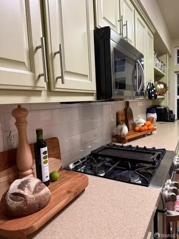 $978,000 | 415 Callippe Court, Brisbane, CA 94005