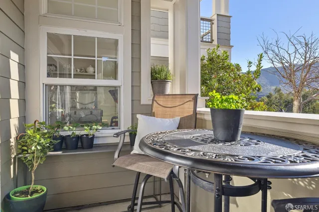 $978,000 | 415 Callippe Court, Brisbane, CA 94005