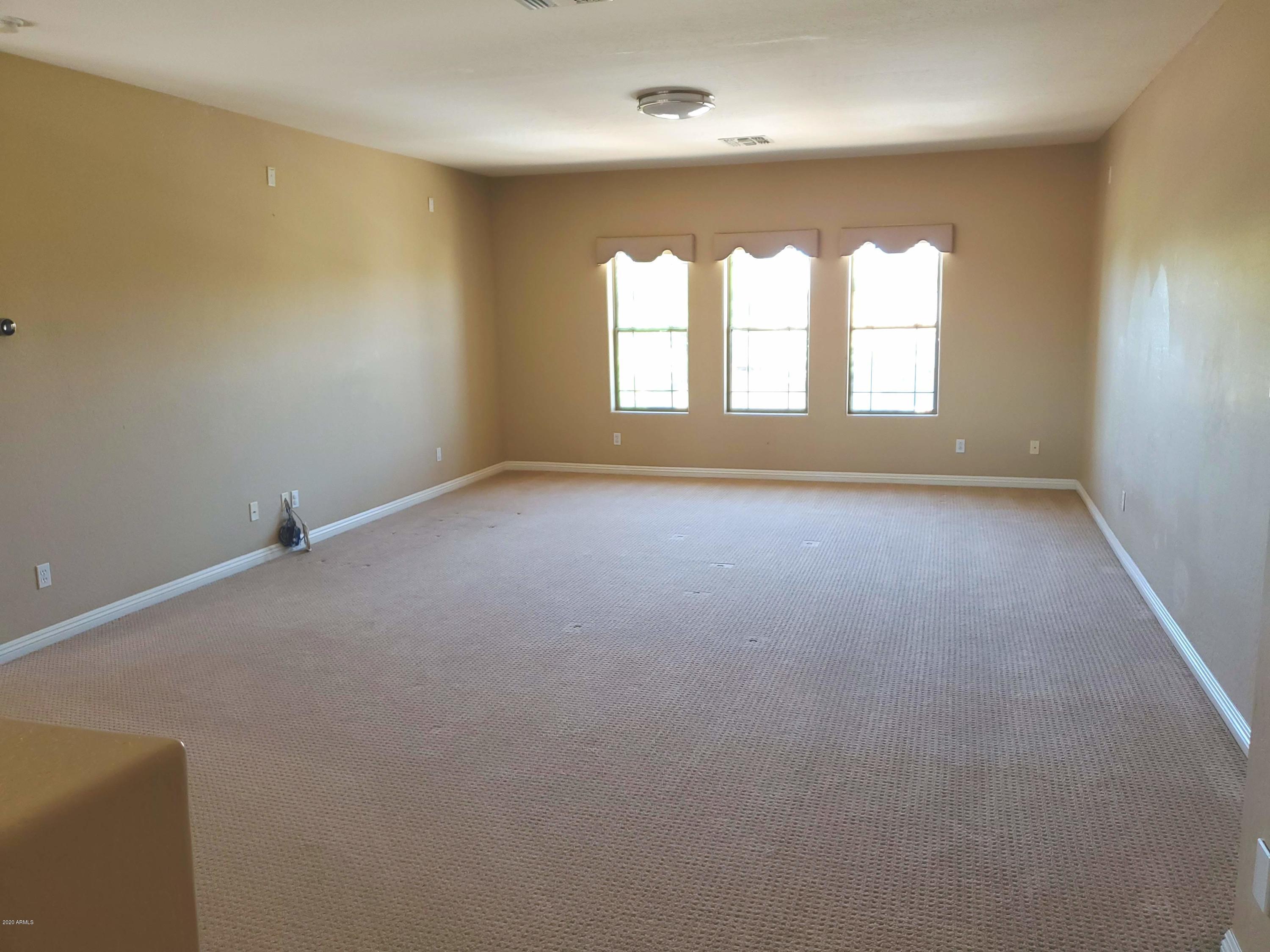 721 East Elgin Street Gilbert, AZ 85295 - Photo 37 of 42 20200528_150337