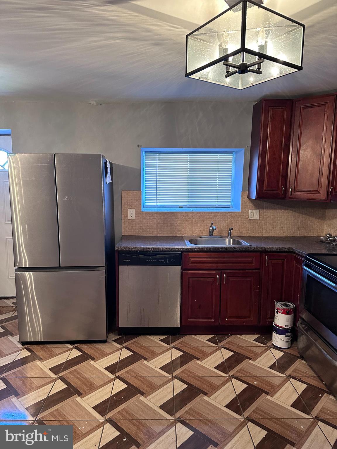 7000 Forrest Avenue Philadelphia, PA 19138 - Photo 2 of 14
