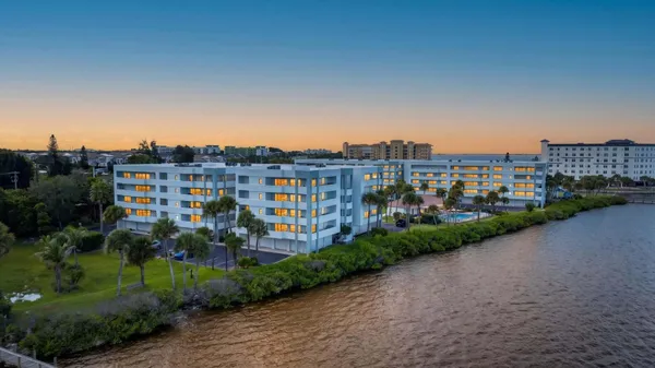 $2,350 | 5055 Dixie Highway Northeast, Unit B106, Palm Bay, FL 32905