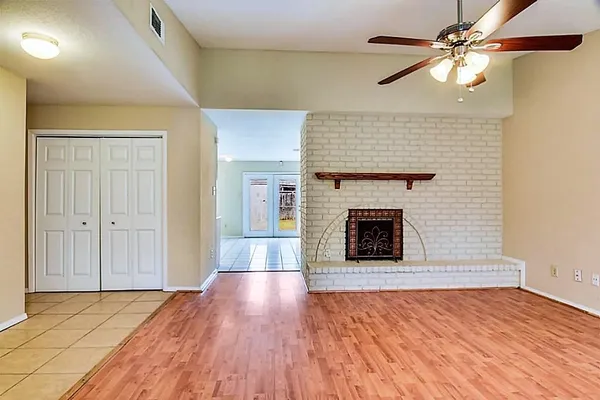 $1,700 | 6907 Tara Drive, Richmond, TX 77469