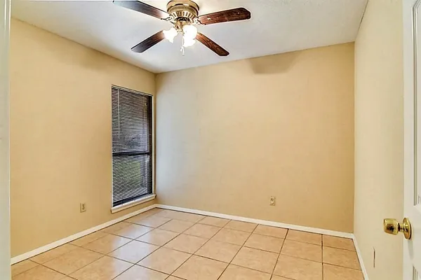 $1,700 | 6907 Tara Drive, Richmond, TX 77469
