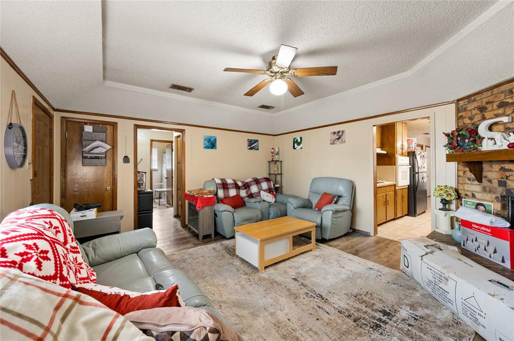 2701 Hurstview Drive Hurst, TX 76054 - Photo 21 of 39