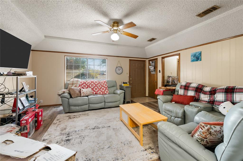 2701 Hurstview Drive Hurst, TX 76054 - Photo 22 of 39