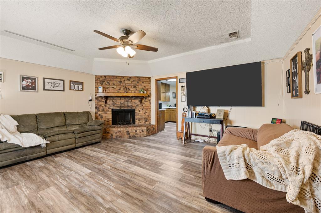 2701 Hurstview Drive Hurst, TX 76054 - Photo 5 of 39