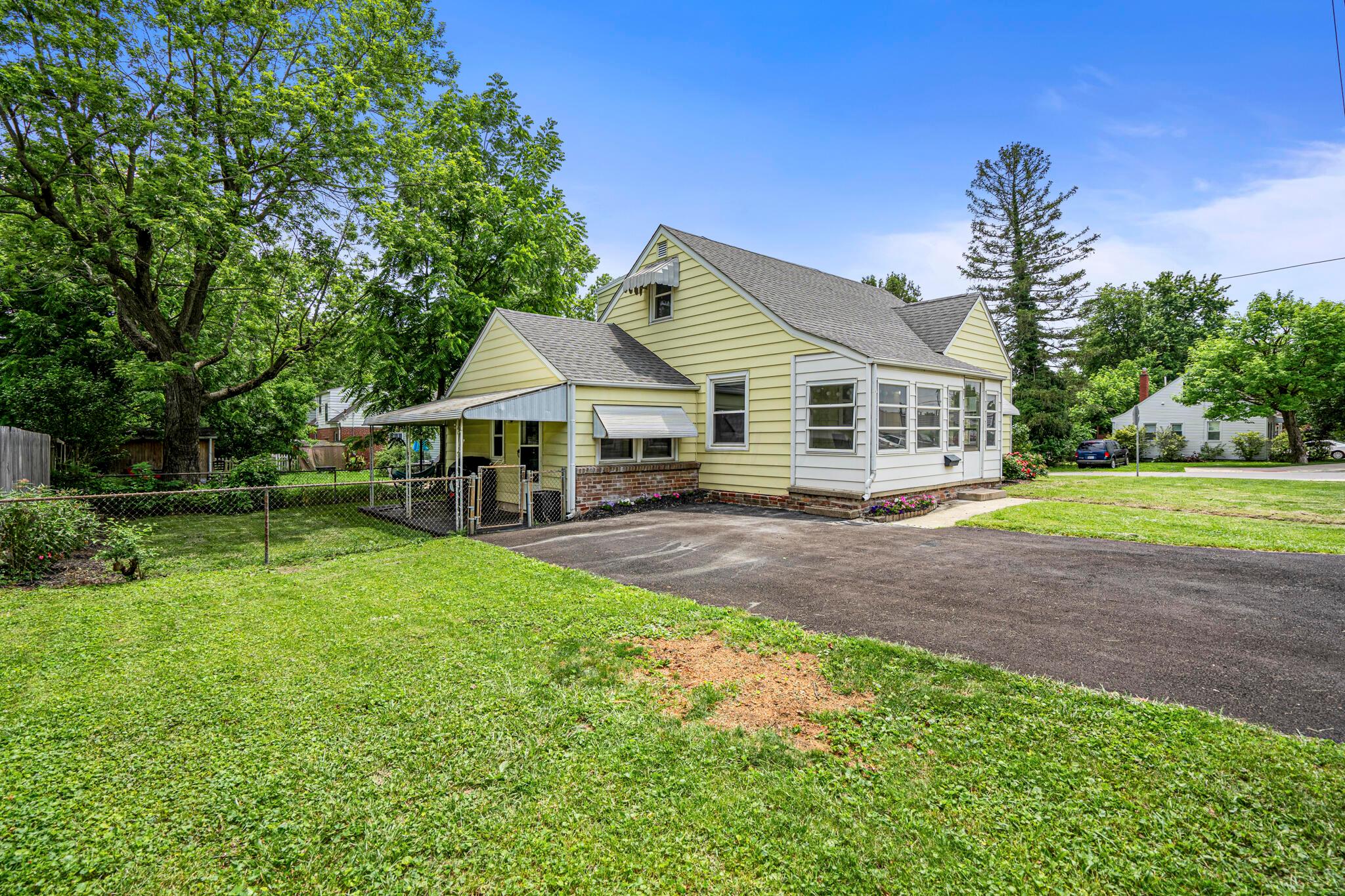 1736 Kenny Road Columbus, OH 43212 - Photo 6 of 36 DSC06897-HDR