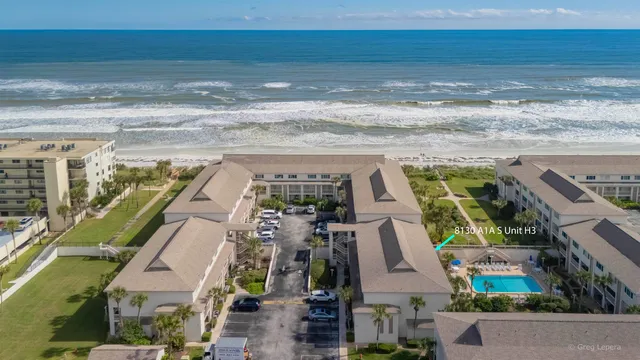 a view of a yard in front of house with a yard