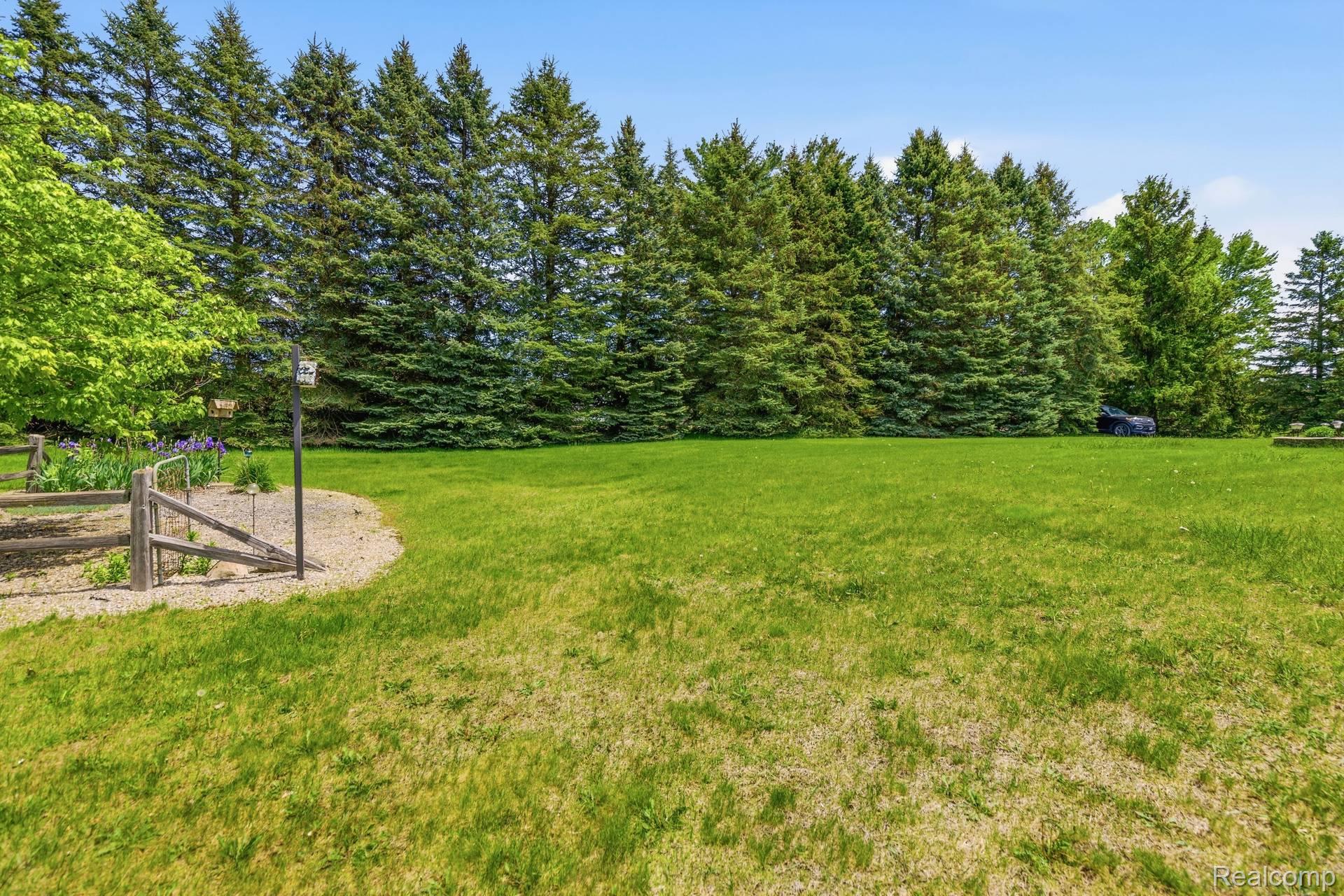 70919 Coon Creek Road Armada, MI 48005 - Photo 44 of 50 View of grassy yard
