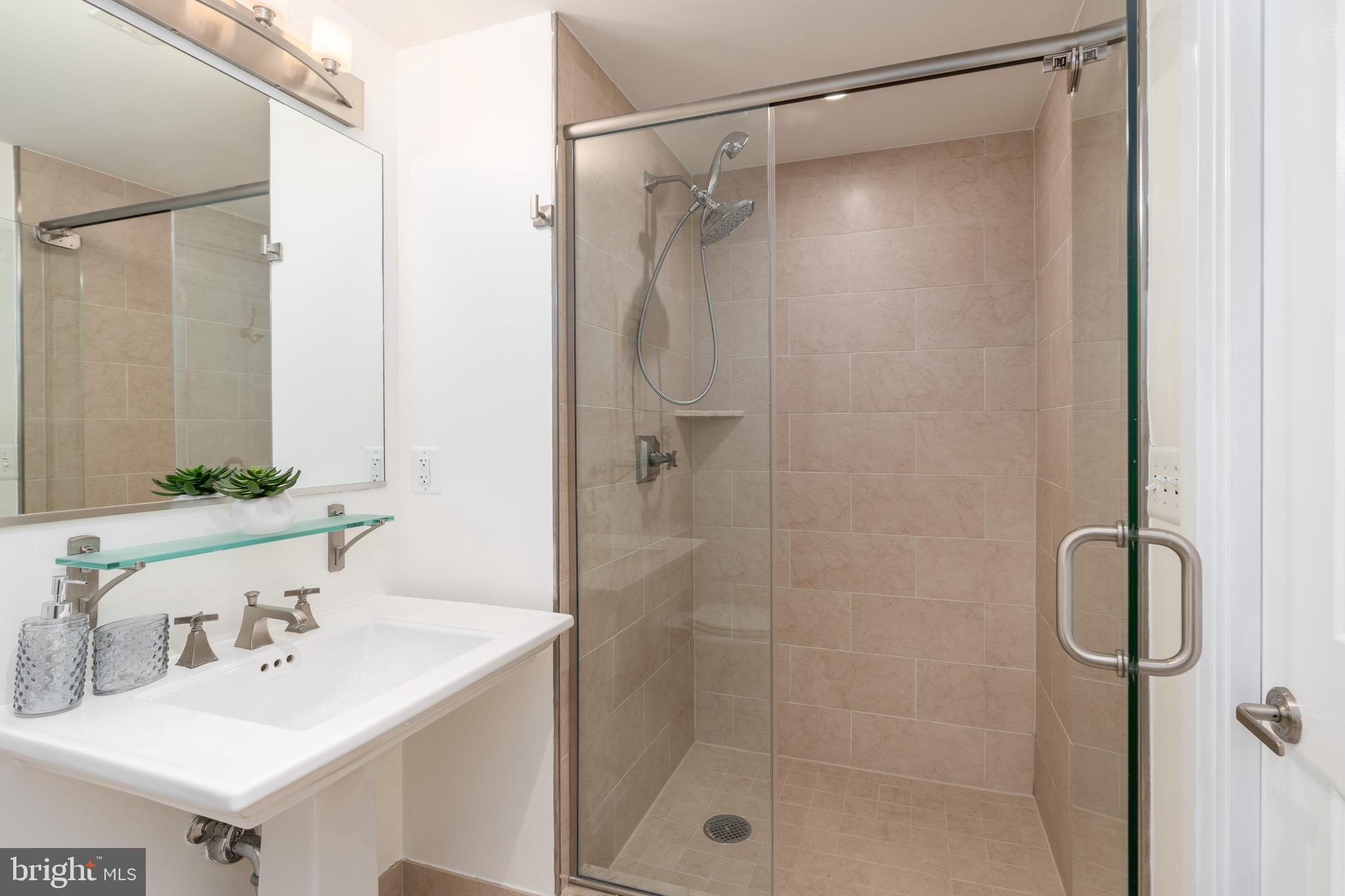 4301 Military Road Northwest, Unit 703 Washington, DC 20015 - Photo 17 of 38 Second Full Bathroom