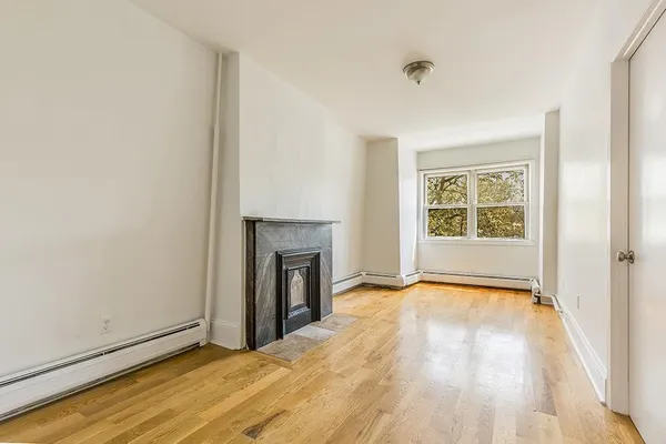 $795,000 | 86 Waverly Street, Jersey City, NJ 07306