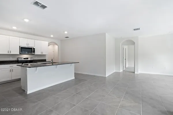 $2,395 | 118 Birch Tree Place, Daytona Beach, FL 32117