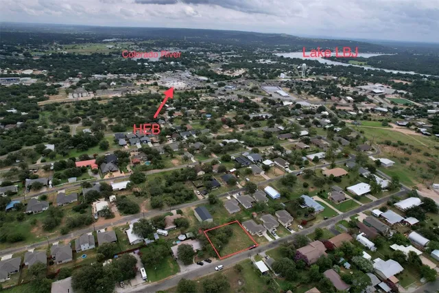 a view of building with yard