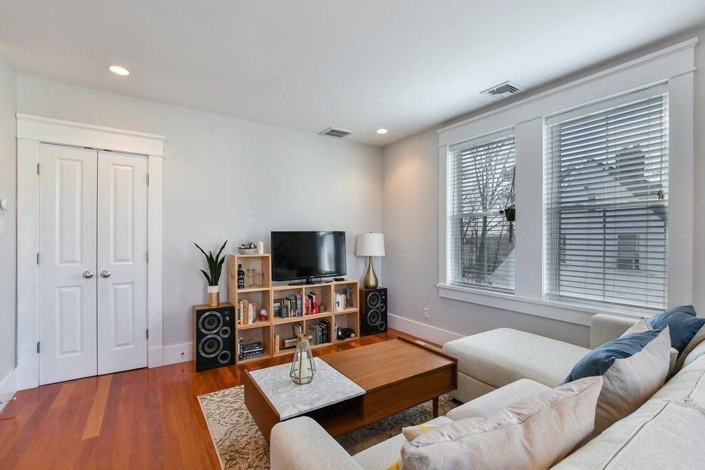 44 Rockview Street, Unit 3 Boston, MA 02130 - Photo 7 of 32