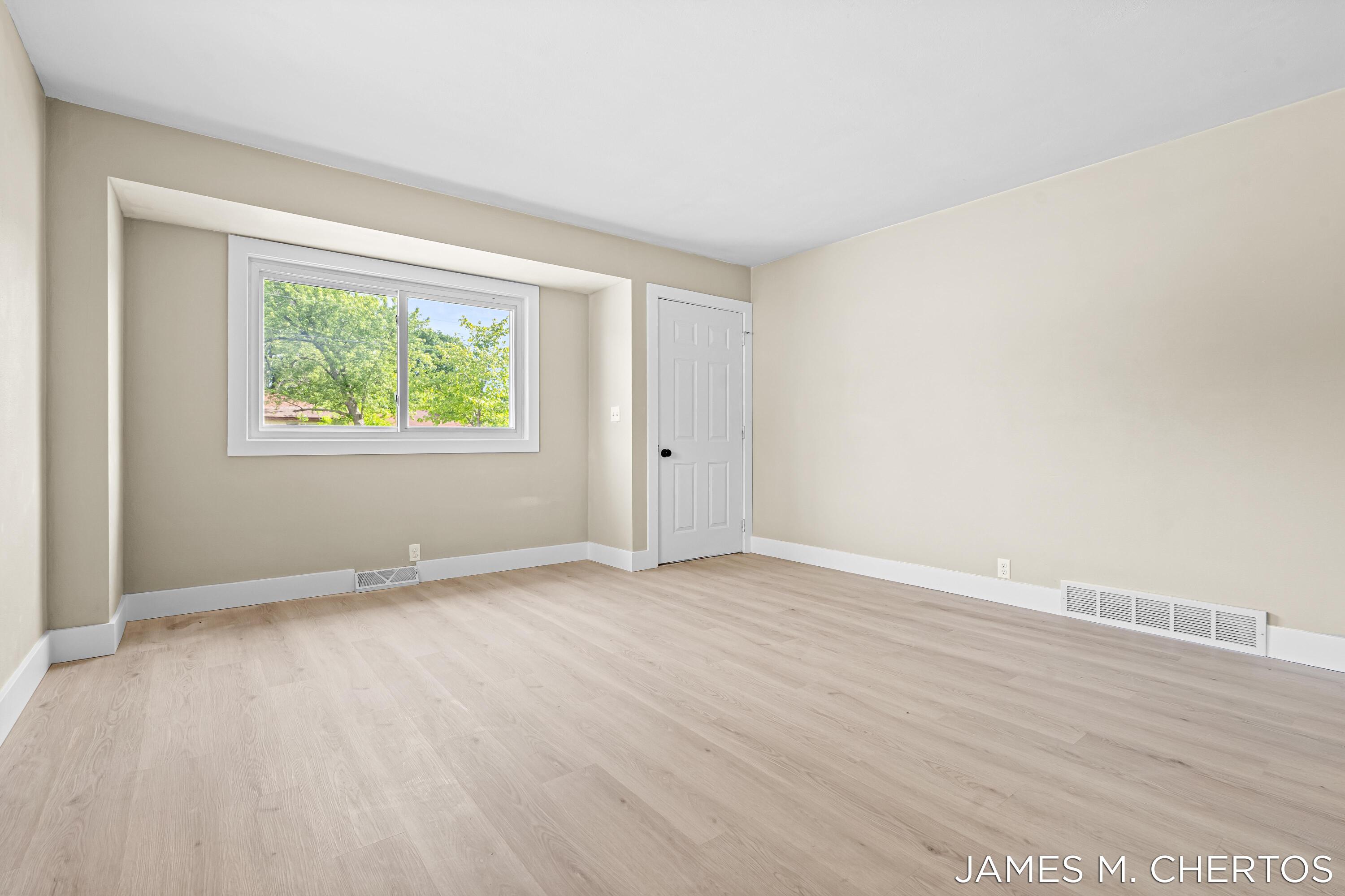 228 South Street, Unit 230 Spring Lake, MI 49456 - Photo 8 of 50 26-print-024