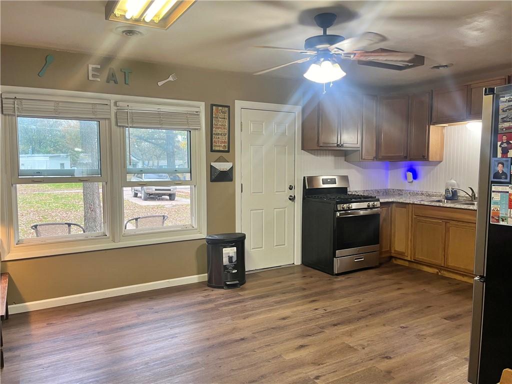 316 North Webster Street Erie, KS 66733 - Photo 5 of 16