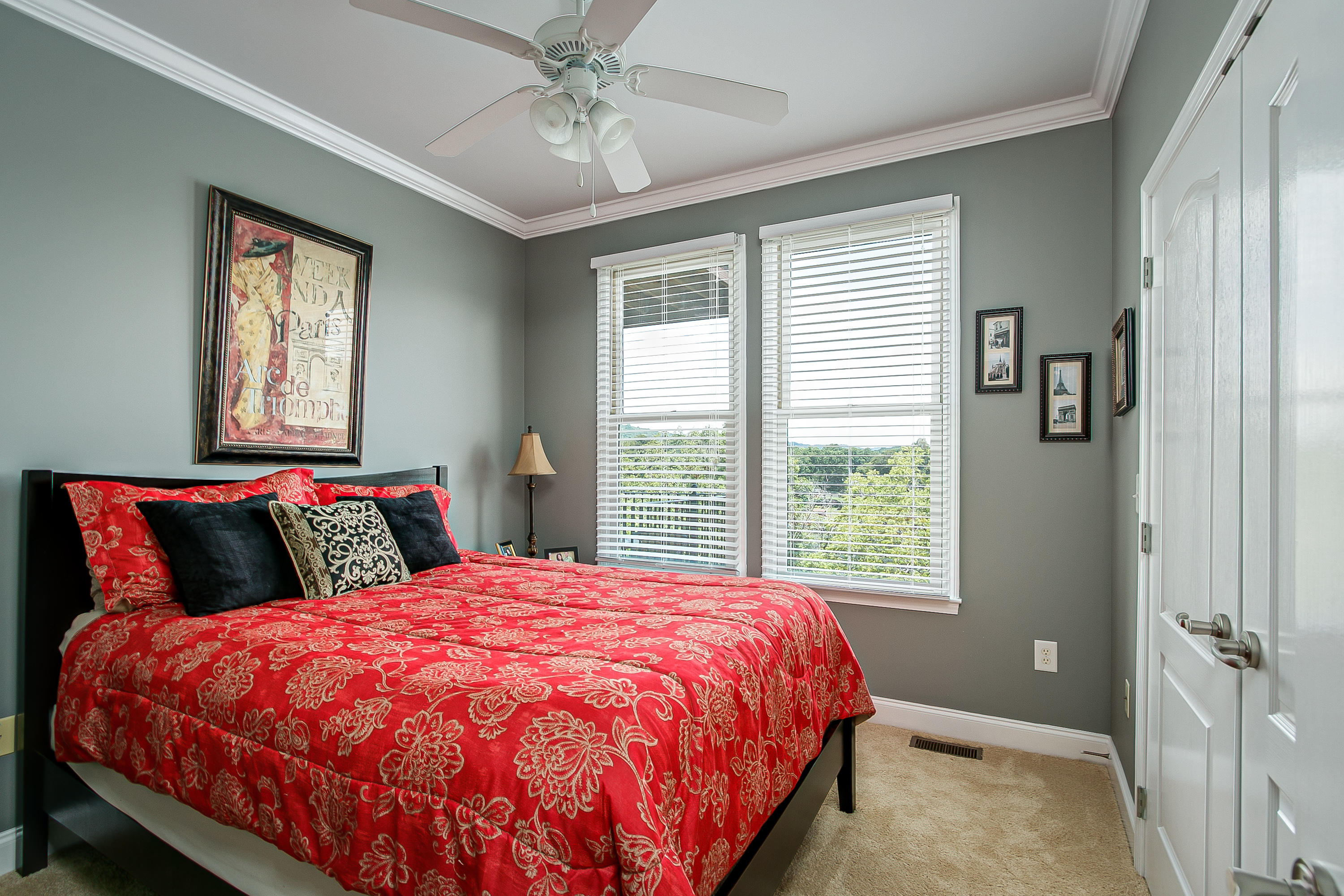 3649 Crest Road Kingsport, TN 37664 - Photo 32 of 45 3rd bedroom
