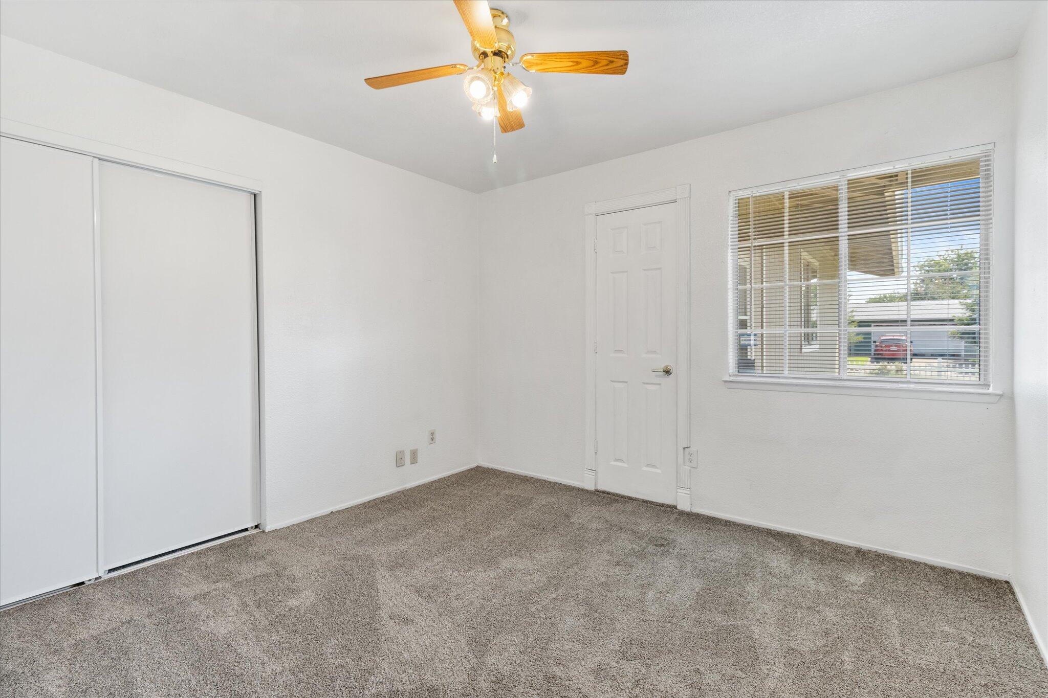 3608 Dune Street Redding, CA 96002 - Photo 14 of 22 16-Biggerflow Real Estate Media-16