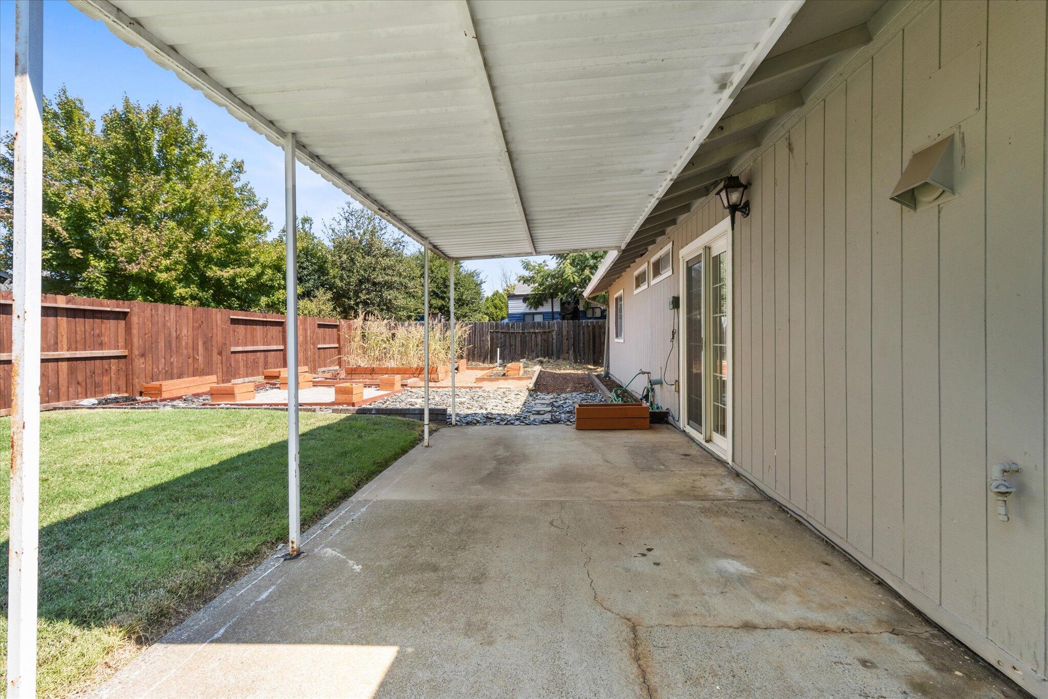 3608 Dune Street Redding, CA 96002 - Photo 20 of 22 23-Biggerflow Real Estate Media-23