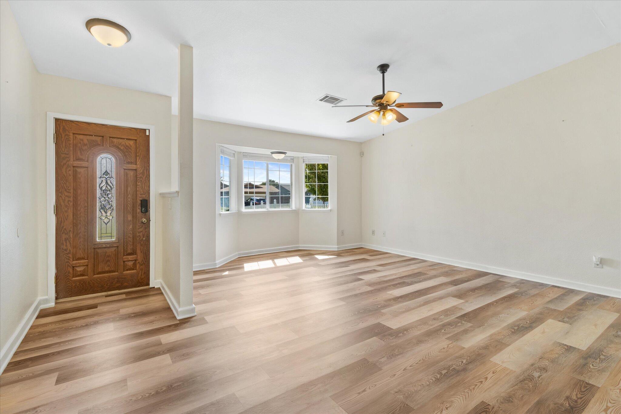 3608 Dune Street Redding, CA 96002 - Photo 4 of 22 03-Biggerflow Real Estate Media-3