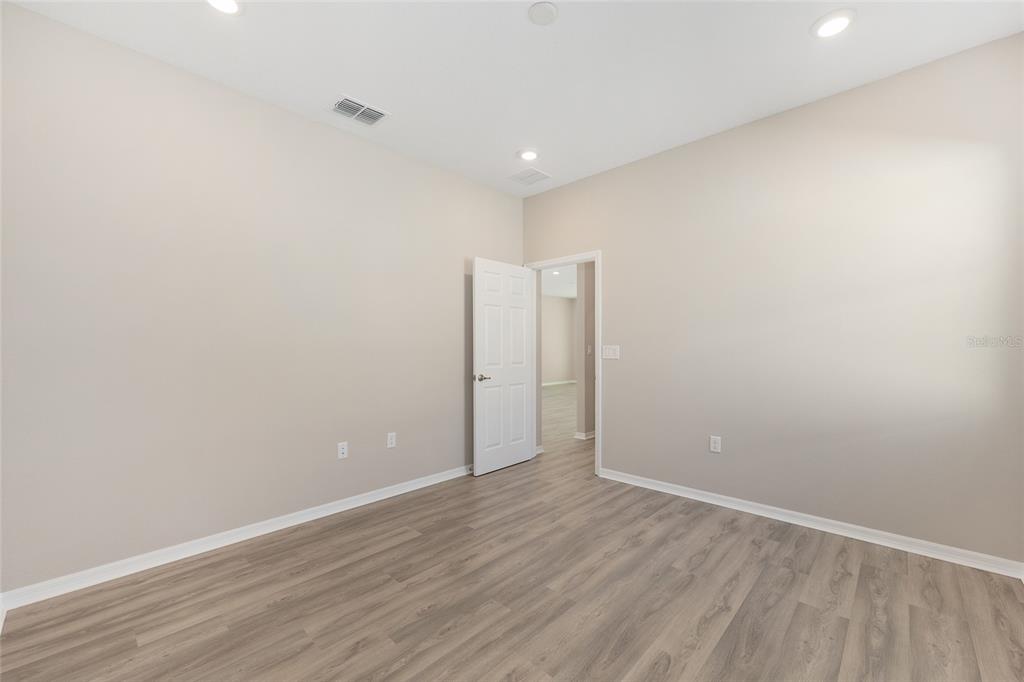 7288 Southwest 89th Avenue Ocala, FL 34481 - Photo 25 of 34 a view of an empty room