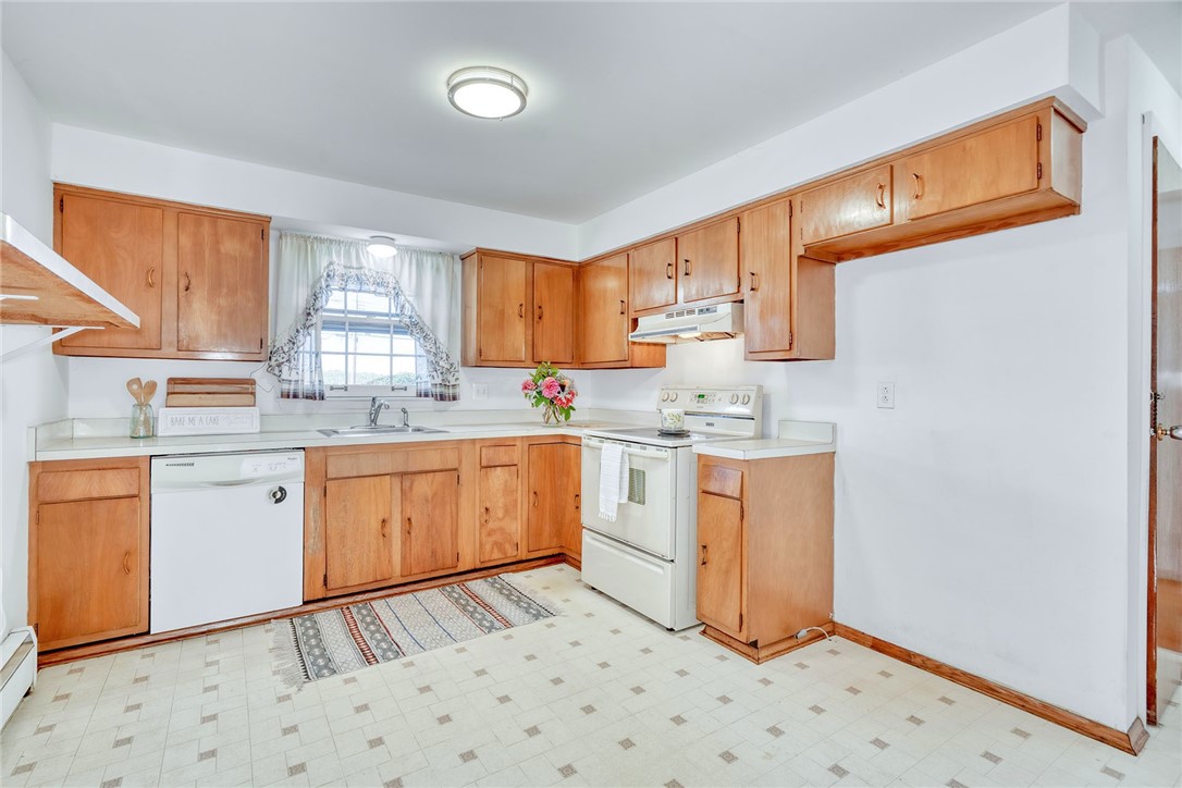 114 Phelps Road Honeoye Falls, NY 14472 - Photo 11 of 48