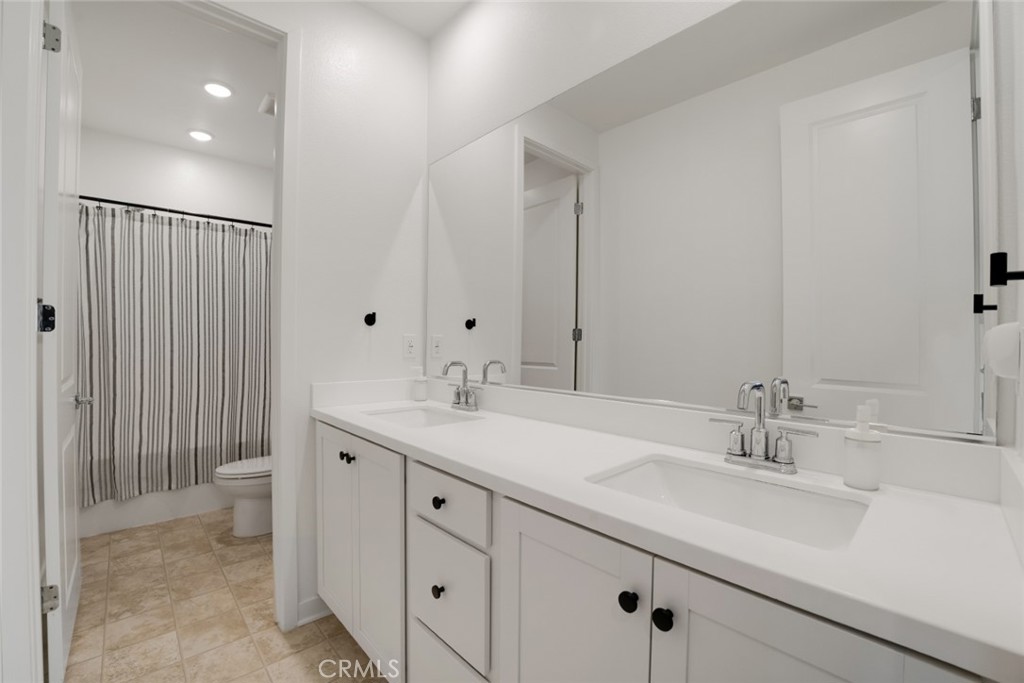 28619 Sunny Ridge Terrace Castaic, CA 91384 - Photo 26 of 60