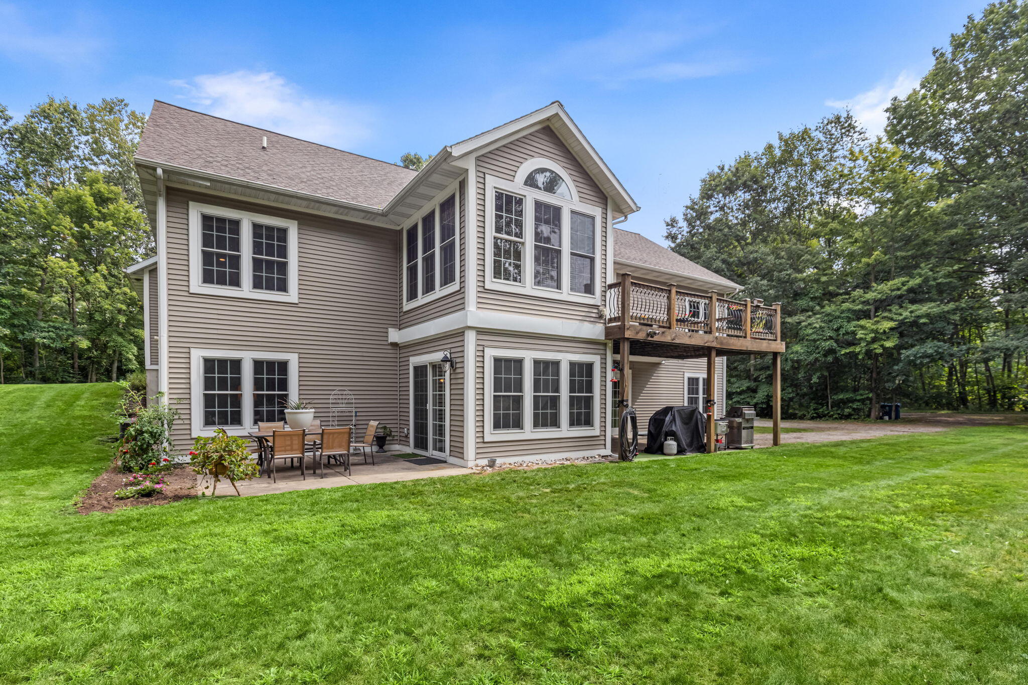 11981 Morel Road Grand Haven, MI 49417 - Photo 6 of 75 80-web-or-mls-232