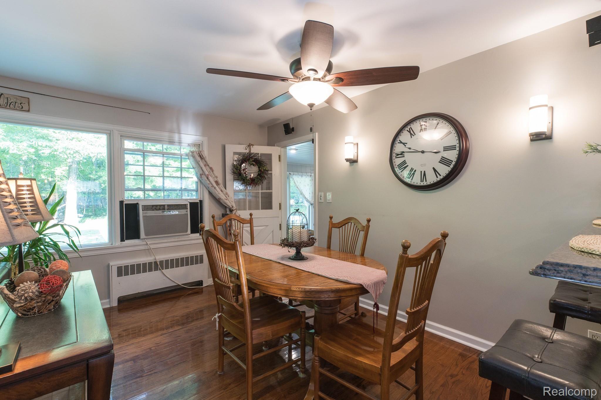 8710 Ferry Road Grosse Ile, MI 48138 - Photo 8 of 12 8710Ferry-37.jpg