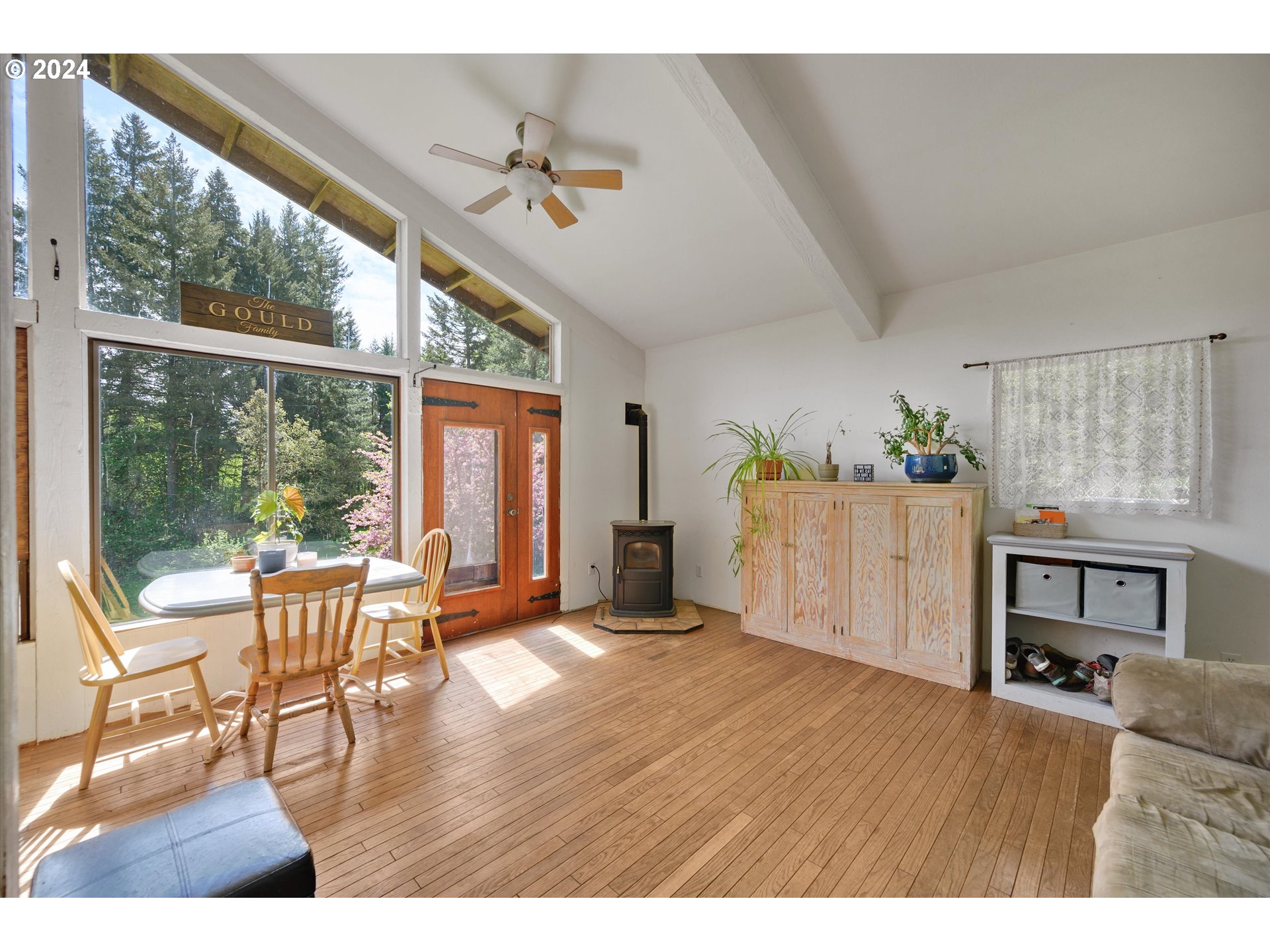 14885 Ferns Corner Road Dallas, OR 97338 - Photo 3 of 47 a view of a livingroom with furniture window and wooden floor