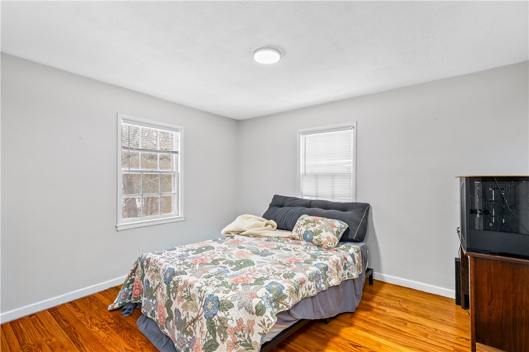 148 Yorktown Road North Kingstown, RI 02852 - Photo 13 of 25