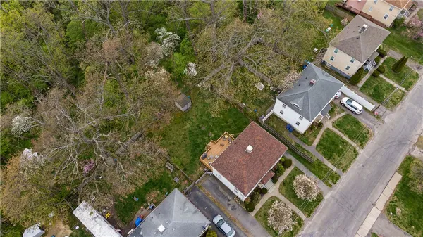 $555,000 | 148 Yorktown Road, North Kingstown, RI 02852