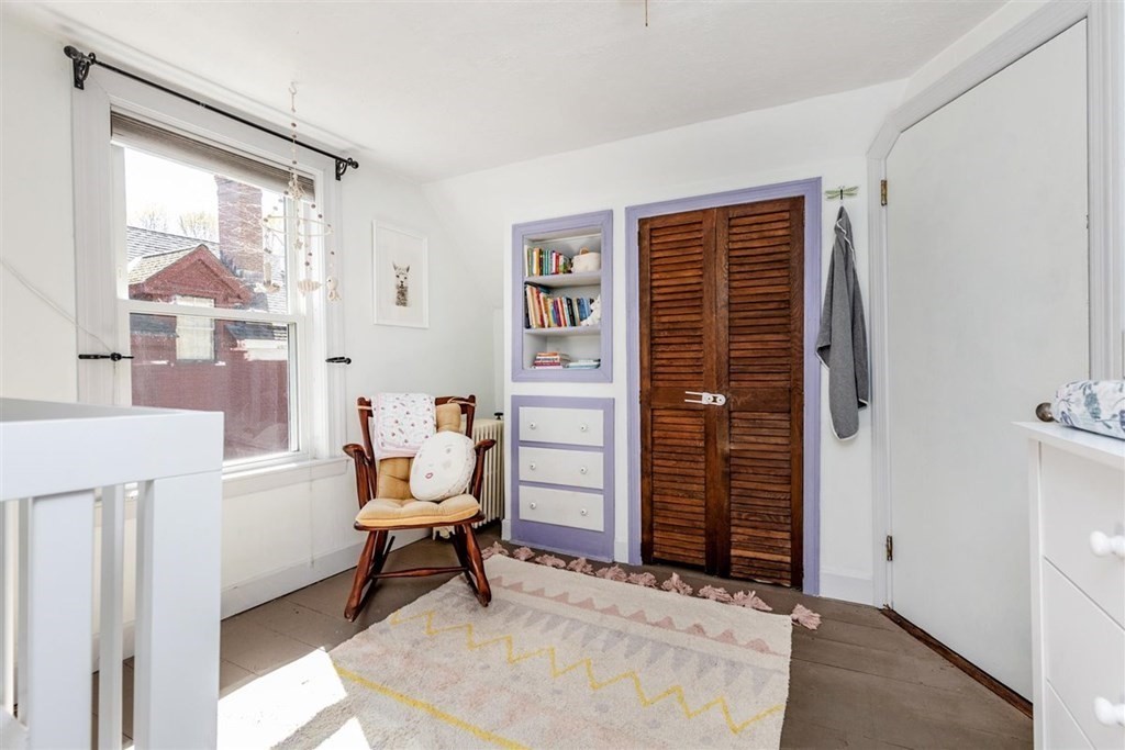 12 Linebrook Road Ipswich, MA 01938 - Photo 20 of 30 a living room with furniture
