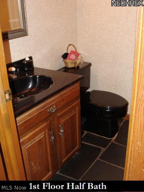 17827 Falling Leaves Road Strongsville, OH 44136 - Photo 4 of 25 Gallery Image 4