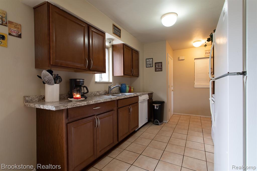122 Campbell Street Rochester, MI 48307 - Photo 22 of 32