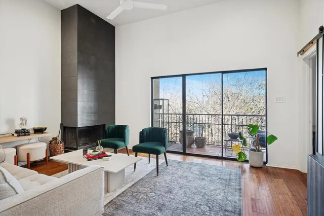 $2,600 | 2201 Wolf Street, Unit 3204, Dallas, TX 75201