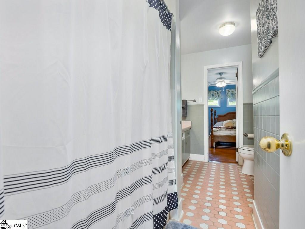 135 Waddell Road Greenville, SC 29609 - Photo 18 of 33 Gallery Image 18