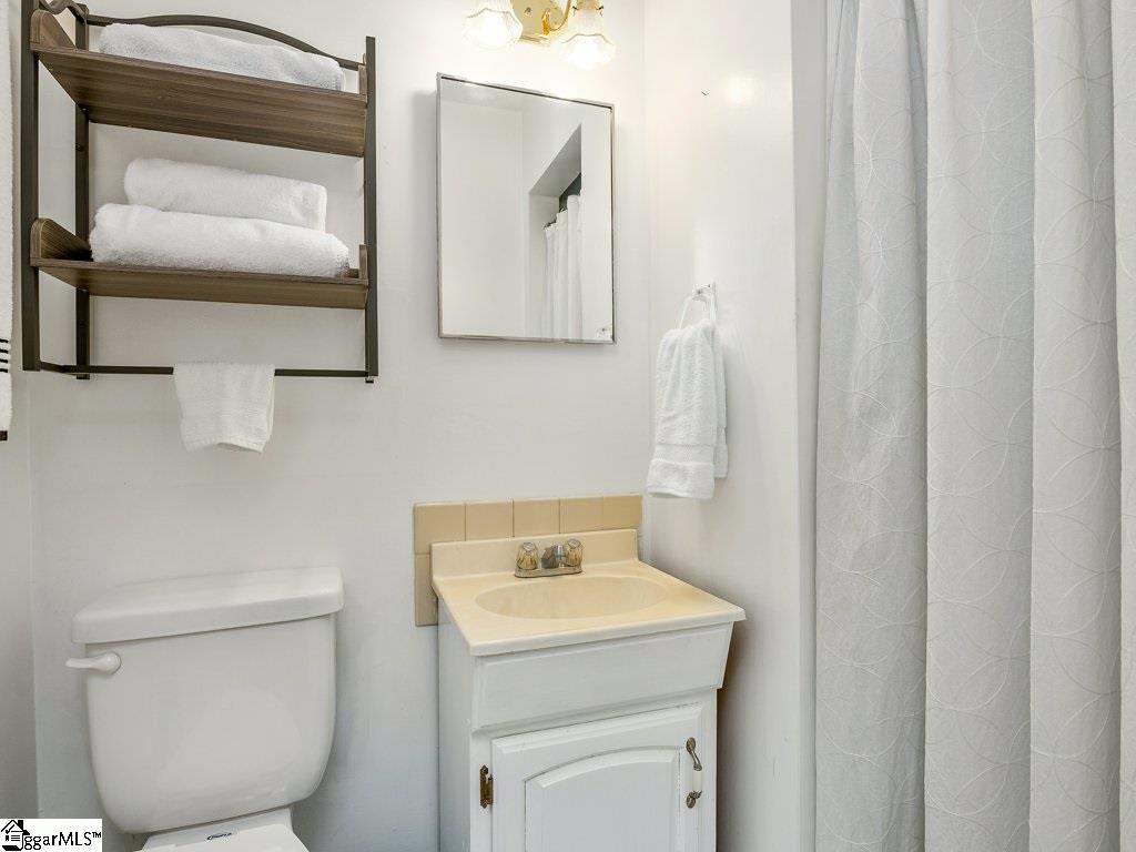 135 Waddell Road Greenville, SC 29609 - Photo 21 of 33 Gallery Image 21