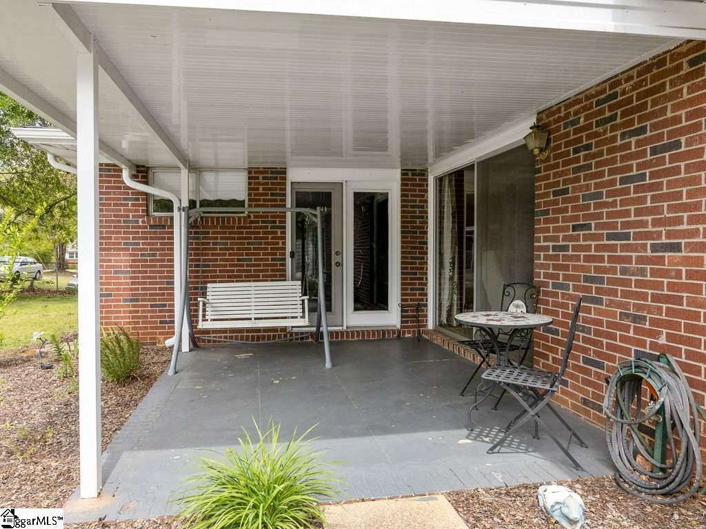135 Waddell Road Greenville, SC 29609 - Photo 31 of 33 Gallery Image 31