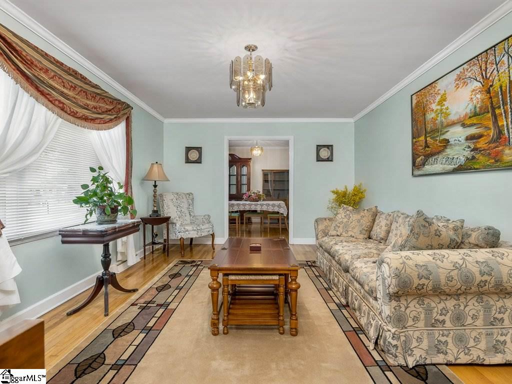 135 Waddell Road Greenville, SC 29609 - Photo 7 of 33 Gallery Image 7