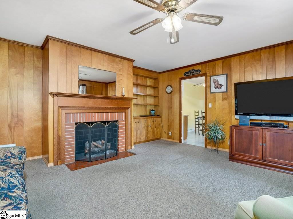 135 Waddell Road Greenville, SC 29609 - Photo 10 of 33 Gallery Image 10
