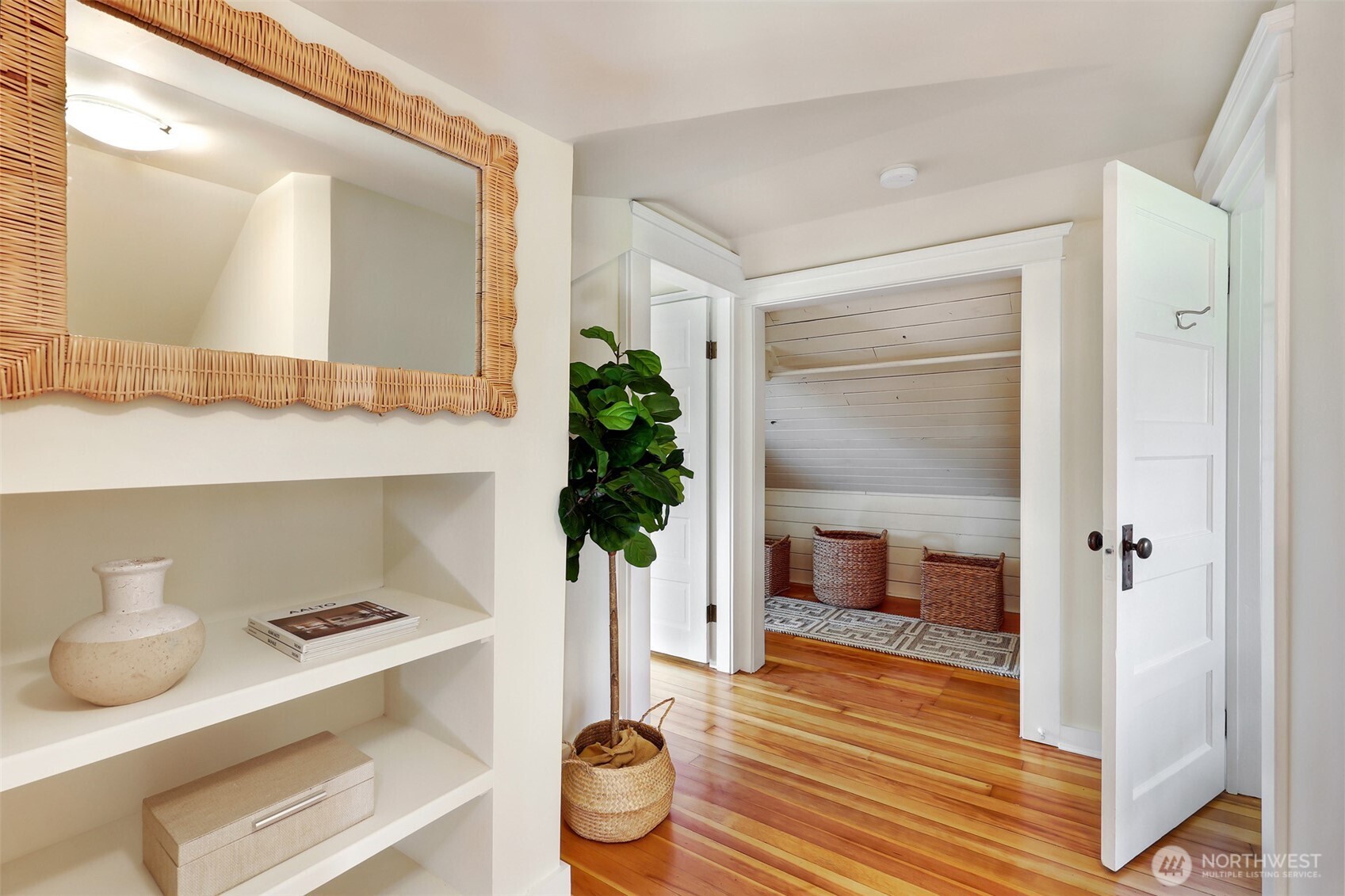 1812 North 39th Street Seattle, WA 98103 - Photo 16 of 27 Gallery Image 16