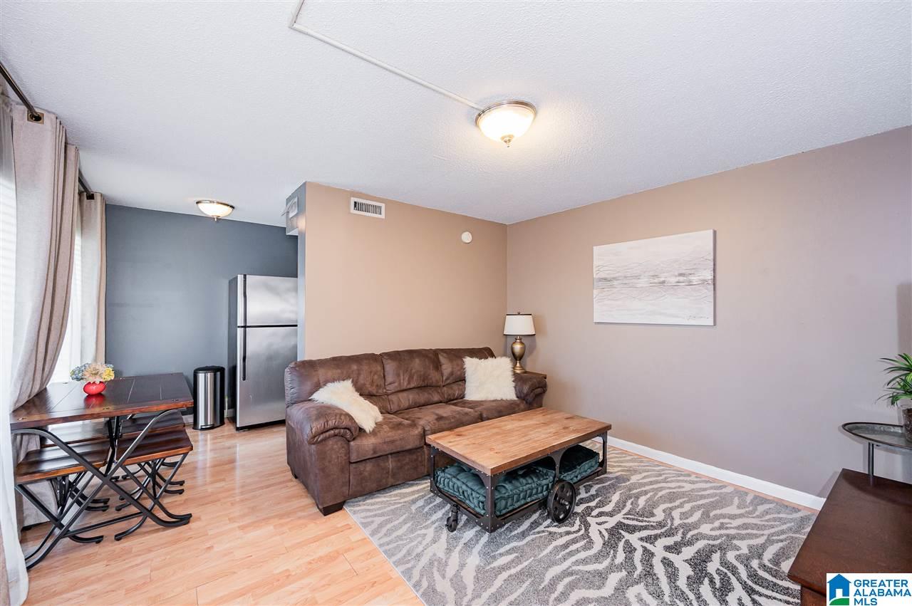 2990 Rhodes Cr Circle, Unit 206 Birmingham, AL 35205 - Photo 3 of 15