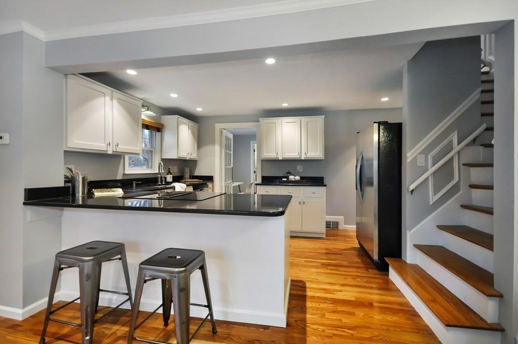 32 Carl Road Arlington, MA 02474 - Photo 8 of 42