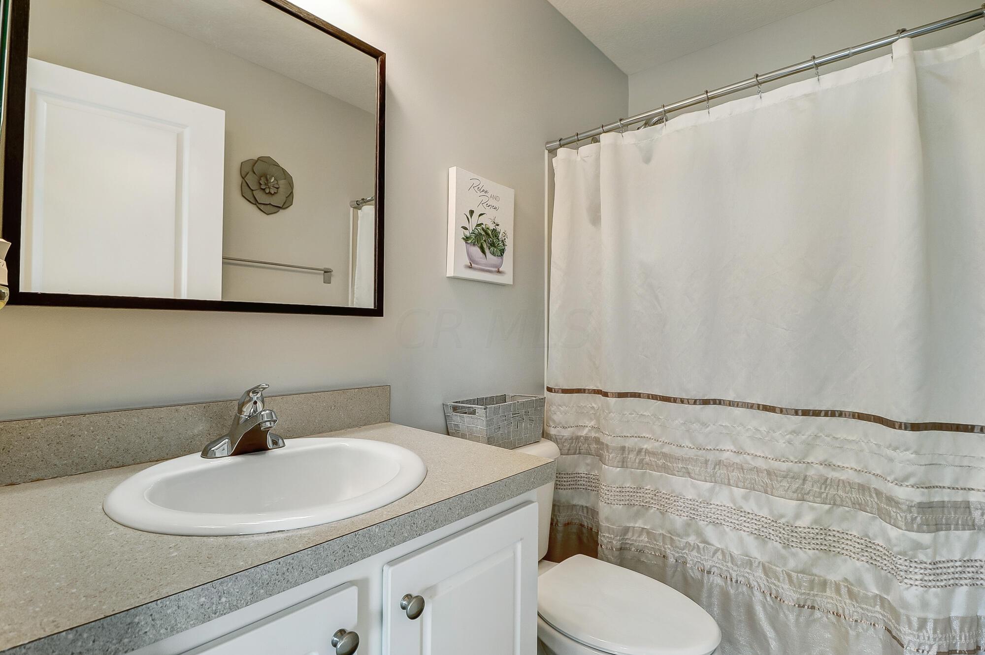 6301 Needletail Road, Unit 25 Columbus, OH 43230 - Photo 20 of 32 Bathroom 2