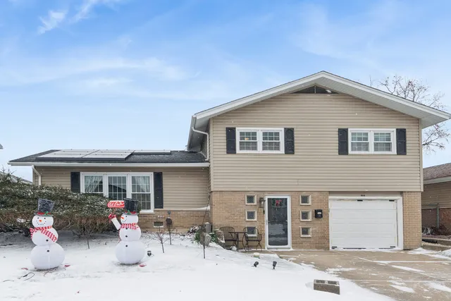 $345,000 | 15201 Geoffrey Road, Oak Forest, IL 60452