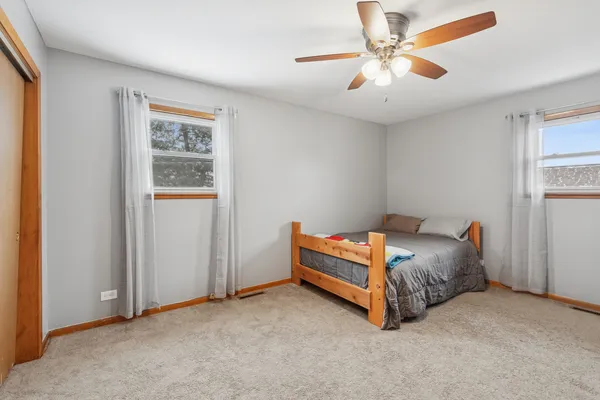 $339,900 | 15201 Geoffrey Road, Oak Forest, IL 60452