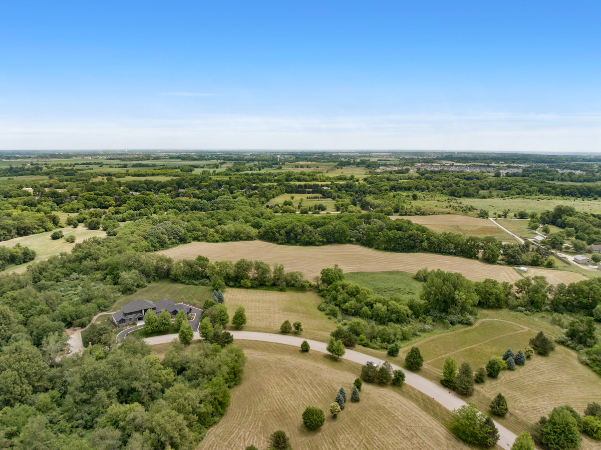 18 Ridgefield Boulevard Huntley, IL 60142 - Photo 10 of 11