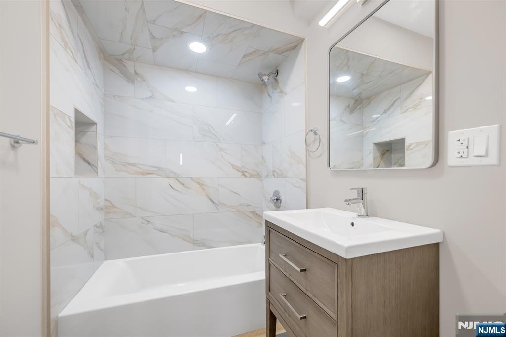 160 Overlook Avenue, Unit 3A Hackensack, NJ 07601 - Photo 22 of 30