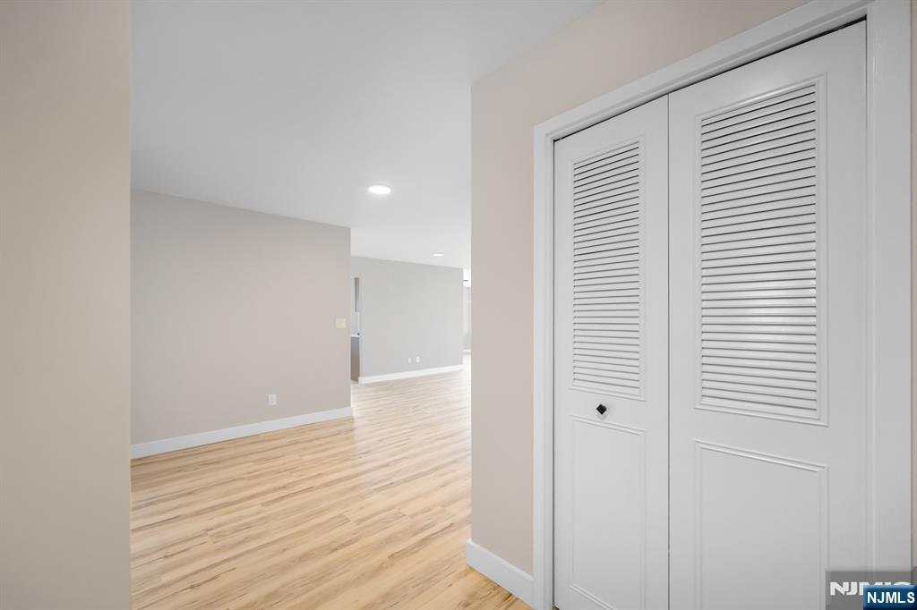 160 Overlook Avenue, Unit 3A Hackensack, NJ 07601 - Photo 4 of 30